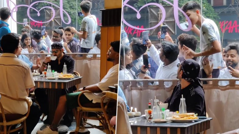 Kartik Aaryan Spotted in Rooh Baba Look at a Popular Eatery in Kolkata; Watch Video of Bhool Bhulaiyaa 3 Star Obliging Fans With Selfies