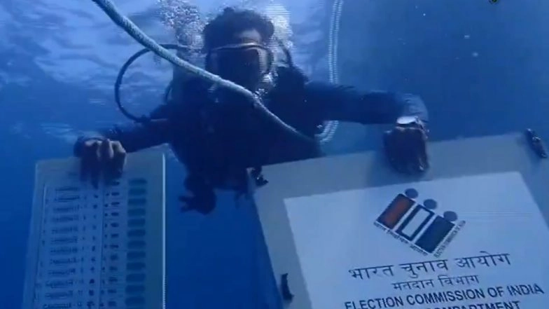 Lok Sabha Elections 2024: Chennai Scuba Divers Demonstrate Voting Process at Sea Depths in Unique Voter Awareness Initiative (Watch Video)