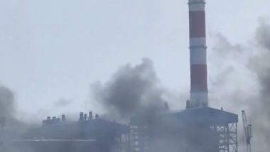 Jharkhand Fire Video: Massive Blaze Erupts at NTPC Plant in Chatra, Viral Video Shows Black Smoke Covering Skies