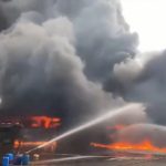 Navi Mumbai Fire Video: Massive Blaze Erupts at Navabharat Industrial Chemical Company in MIDC, Viral Clip Shows Black Smoke Covering Skies