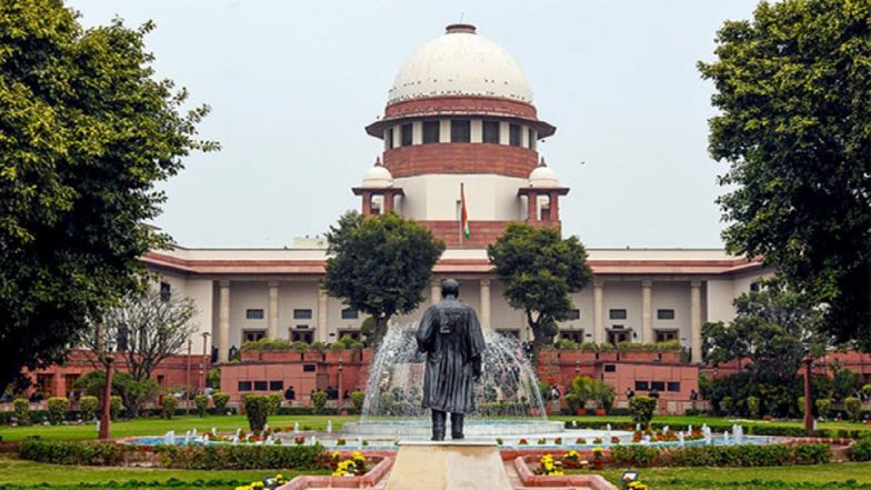 ‘Mobile Se Photo Liya Aur Annexure Mei Laga Diya’: Supreme Court Lambasts Advocate for Filing ‘Misleading’ Photos in Pleadings