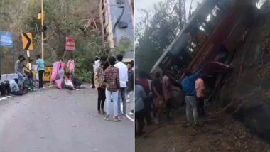 Tamil Nadu Road Accident: Four Killed, 15 Injured As Private Bus Falls off Yercaud Ghat Road (Watch Video)