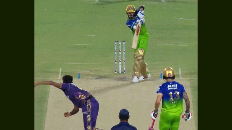 Was Virat Kohli Out or Not Out? Netizens Divided Over Royal Challengers Bengaluru Star’s Dismissal in KKR vs RCB IPL 2024 Match