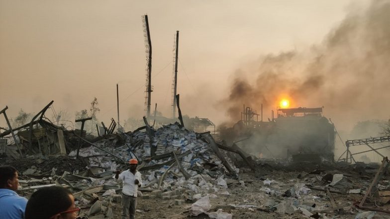 Telangana Explosion: Five Employees of a Pharmaceutical Company Killed After Chemical Reactor Exploded in Sangareddy (Watch Videos)