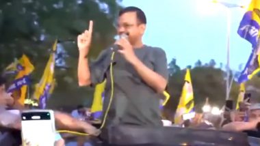 Arvind Kejriwal Gets Warm Welcome by AAP Supporters After Being Released From Tihar Jail, Firecrackers Burst Outside Delhi CM's Residence (Watch Videos)