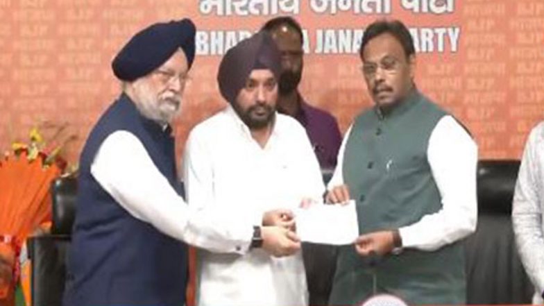 Arvinder Singh Lovely Joins BJP: Former Delhi Congress Chief Joins Bharatiya Janata Party (Watch Video)