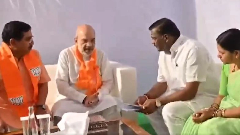 Neha Hiremath Murder Case: Victim&rsquo;s Parents Meet Home Minister Amit Shah in Hubballi, Seek Stringent Punishment for Accused Fayaz Kondikoppa (Watch Video)