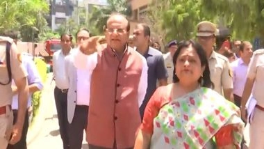 India News | Delhi School Bomb Threats: LG VK Saxena Inspects DAV School Model Town, Assures Citizens of Safety