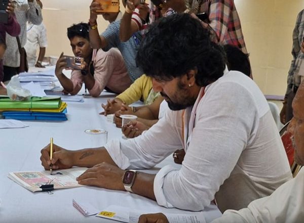 India News | Bengali Actor Dev Files Nomination from Ghatal LS Seat