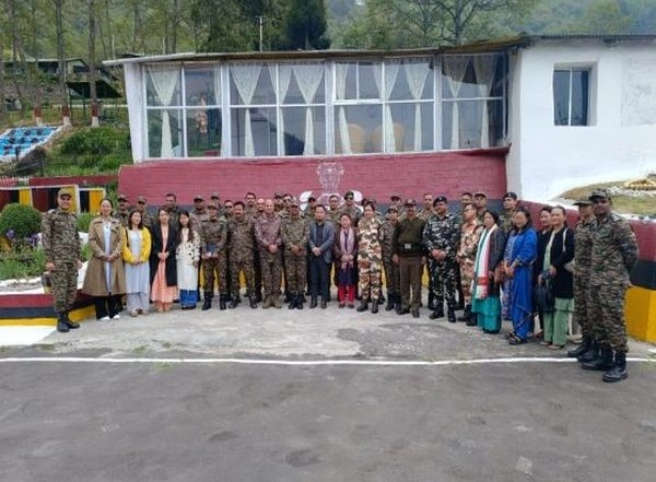 India News | Indian Army Organizes One-day Training Program Called Continuous Medical Education for Troops in Tawang