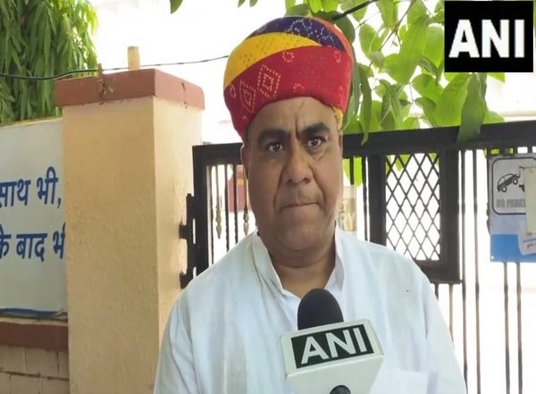 India News | MP High Court Dismisses Congress Leader Moti Singh Patel's Plea Seeking Nomination as Candidate from Indore