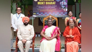 Business News | Eminent Industrialist Dr. Dinesh Shahra Gets the Privilege of Meeting President Droupadi Murmu at Parmarth Niketan