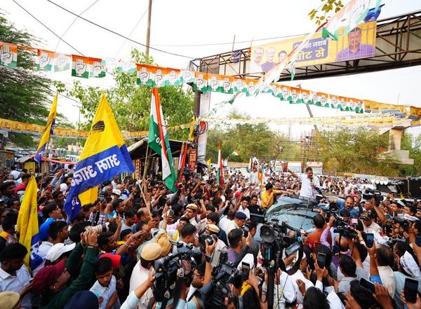 India News | Lok Sabha Elections: Delhi CM Arvind Kejriwal Rallies Support for INDIA Bloc Candidates