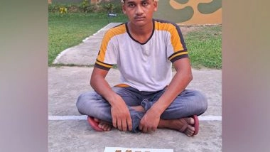 India News | BSF Apprehends One Indian National Alongwith Gold Biscuits in Indo-Bangladesh Border Area