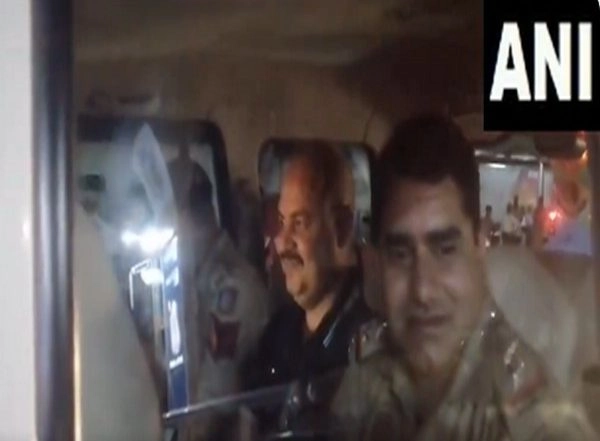 India News | Swati Maliwal Assault Case: Delhi CM's Personal Aide Bibhav Kumar to Be Produced in Court