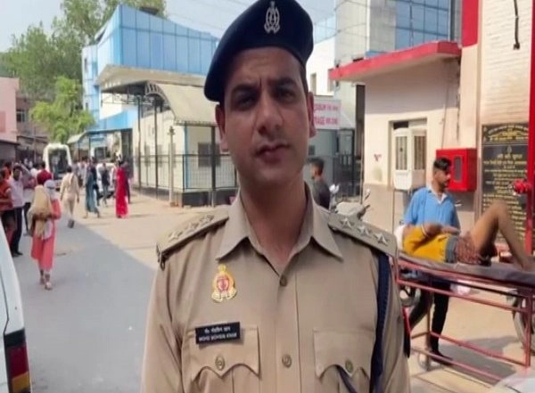 India News | Uttar Pradesh: Three Workers Injured After Wall Collapses at Construction Site in Kanpur