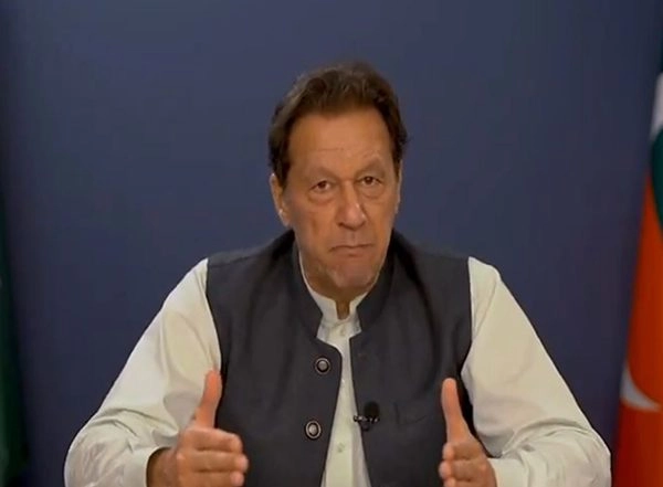 World News | New Probe Uncovers Alleged Illicit Transactions by Imran Khan in Toshakhana Case