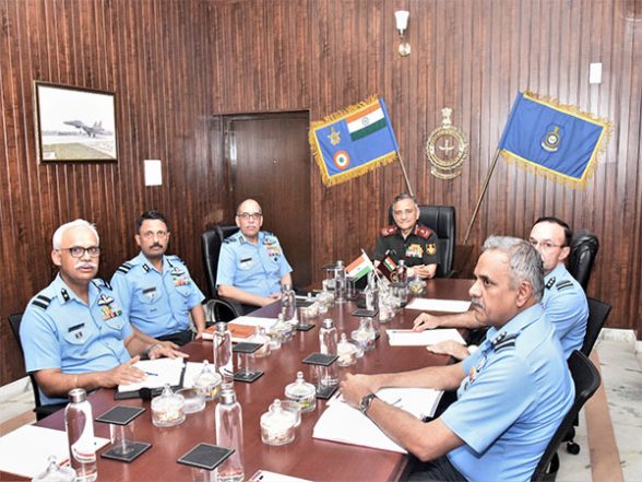 India News | Prayagraj: CDS Gen Anil Chauhan Visits Central Air Command, Emphasises Need of Synergy in Armed Forces - Vimarsana News