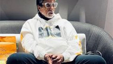 Entertainment News | 'Exercise Your Right': Amitabh Bachchan Urges People to Vote in a Quirky Way