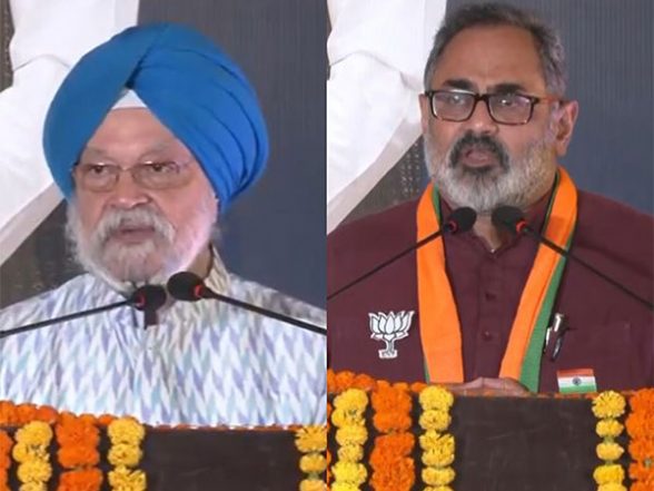 Business News | Union Ministers Hardeep Singh Puri, Rajeev Chandrasekhar Celebrate India's Tech Growth at Vishesh Sampark Abhiyan - Vimarsana News