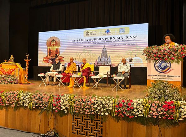 India News | President Murmu Urges Citizens to Imbibe Buddha's Teachings for Social Harmony, Nation-building