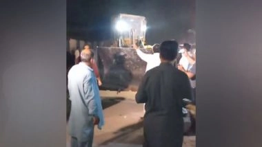 World News | Pakistan: Development Authority Demolishes Portion of Central Secretariat of Imran Khan's Party