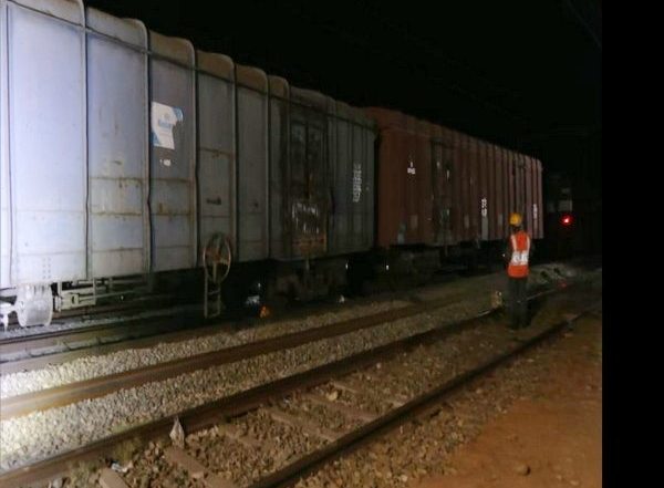 India News | Two Wagons of Goods Train Derail Near Sangar Railway Station in Jammu
