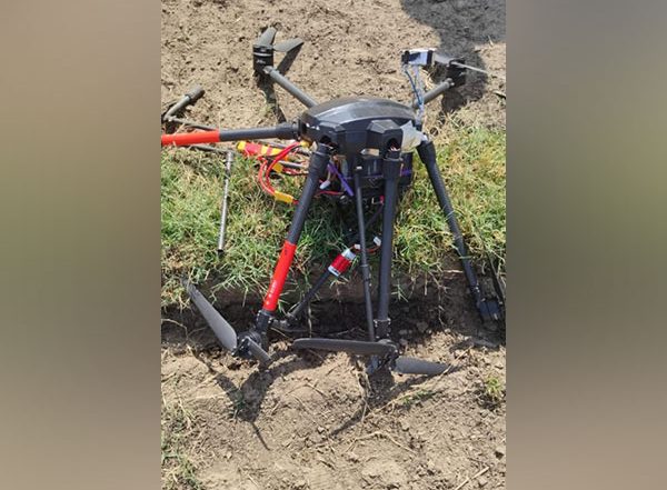 India News | Punjab: BSF Neutralize 'hexacopter' Drone in Gurdaspur; Drugs Recovered