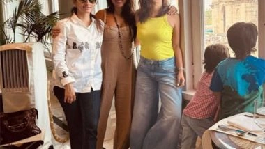 Entertainment News | Kareena Kapoor Khan Stuns in Yellow Tank Top in Latest Pic