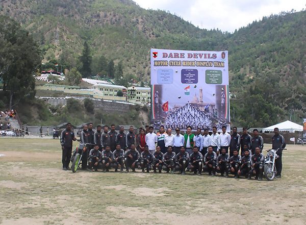 India News | Arunachal Pradesh: DARE DEVILS Mesmerize Troops and Locals in Rupa and Tenga Valley