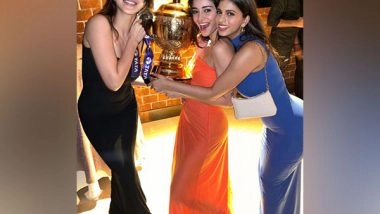 Entertainment News | Suhana Khan, Ananya Panday, Shanaya Kapoor Strike a Pose with KKR's IPL Trophy