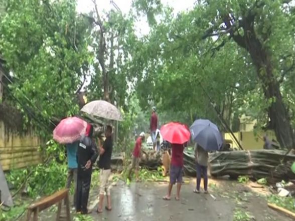 India News | One Died, Several Injured as Cyclone Remal Causes Destruction in Assam - Vimarsana News