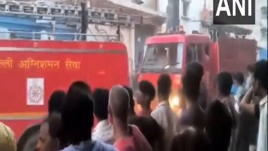 India News | Delhi: Massive Fire Breaks out at Warehouse in Shahdara