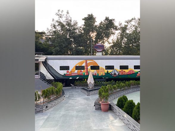 Business News | Capital Diner: Delhi's First Restaurant in a Railway Coach Opens at New Delhi Railway Station - Vimarsana News