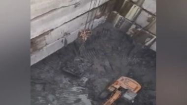 India News | Operator Trapped After Soil Collapse at Water Project Site in Maharashtra's Palghar, Rescue Ops Underway