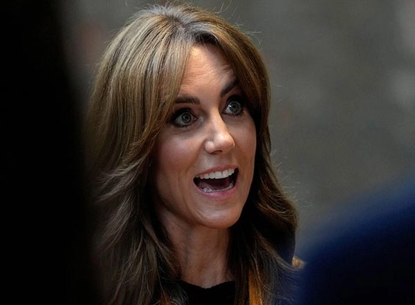 World News | Princess of Wales to Miss Major Military Display Amid Cancer Treatment