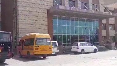 Bomb Threat at Lucknow School: After Delhi Schools, Amity School Receives Threatening Email, Turns Out to Be Hoax; Students Evacuated (Watch Videos)