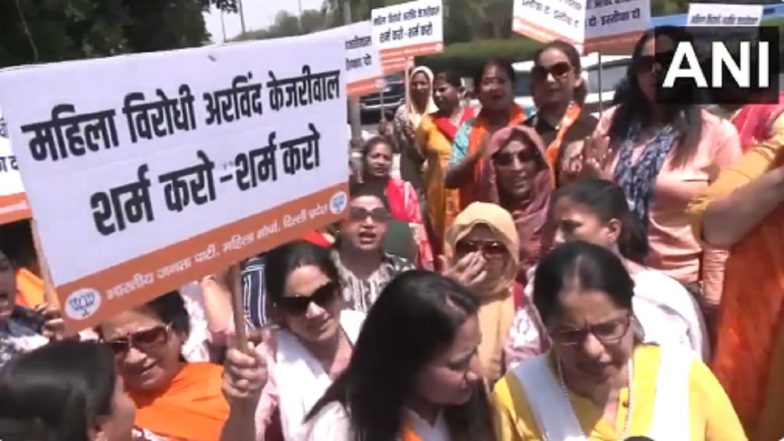 Swati Maliwal 'Assault' Case: BJP Stages Protest Outside Arvind Kejriwal's Residence; Demands Probe in AAP Leader's Alleged Assault Incident (Watch Video)