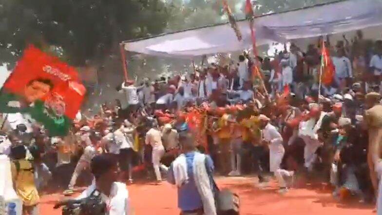 Stampede-Like Situation in Phulpur: Rahul Gandhi, Akhilesh Yadav Escorted Out of Prayagraj Rally Amid Ruckus by Party Workers (Watch Video)