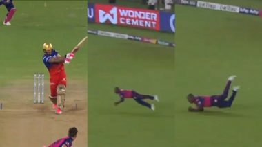 Rovman Powell Takes a Stunning Diving Catch To Dismiss Faf du Plessis During RR vs RCB IPL 2024 Eliminator (Watch Video)