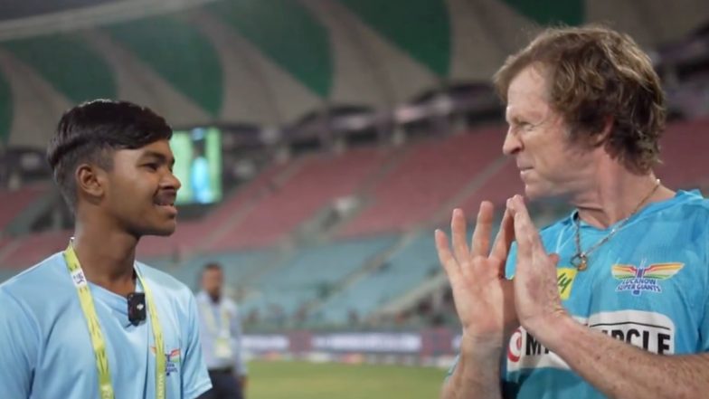 IPL 2024: LSG Fielding Coach Jonty Rhodes Interviews Ball Boy Atharw Who Took a Superb Catch During Clash Against KKR (Watch Video)