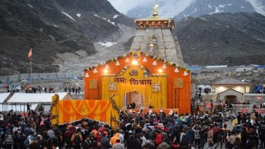 Kedarnath Dham Temple Open for Devotees: To Chants of ‘Har Har Mahadev’ and Hymns, Kedarnath Portals Opens After Six Months (Watch Videos)