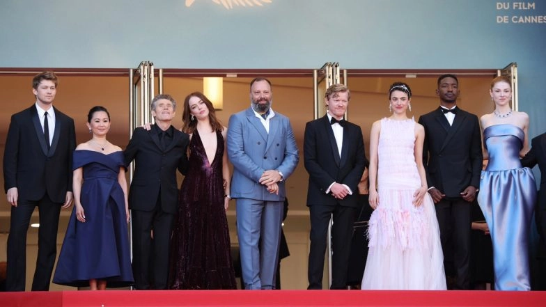Kinds of Kindness Premieres at Cannes 2024: Emma Stone and Yorgos Lanthimos’ Anthology Film Receives 5-Minute Long Standing Ovation (Watch Video)