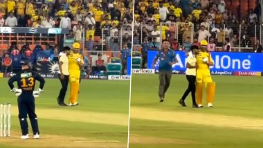 MS Dhoni Places Hand on Pitch Invader’s Shoulder, Chats With Him After He Breached Security During GT vs CSK IPL 2024 Match (Watch Video)