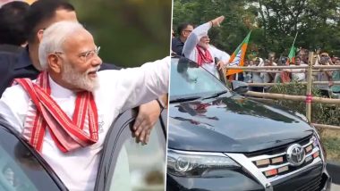 PM Narendra Modi Waves at People During His Roadshow in Odisha's Bargarh (Watch Video)