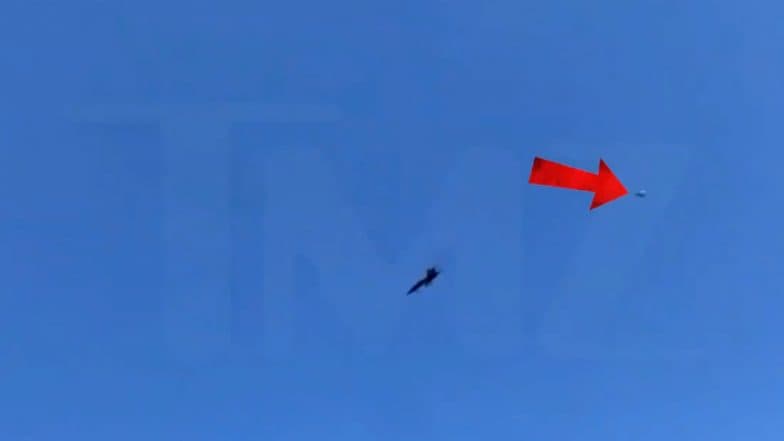 UFO Sighting in US: 'Alien Spaceship' Surprises Spectators During Blue Angels Airshow in New York, Video Surfaces