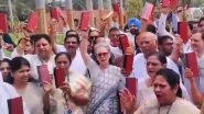 Sonia Gandhi, Rahul Gandhi Protest Along With INDIA Bloc Leaders in Parliament Premises Ahead of First Session of 18th Lok Sabha (Watch Video)