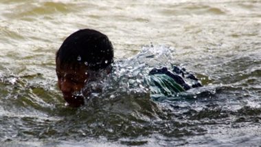 Rudra Singh Swims Across Yamuna River: Nine-Year-Old Boy Crosses 600-Meter River From Meerapur Sindu Sagar Ghat to Vidyapeeth Maheva Ghat in 18 Minutes