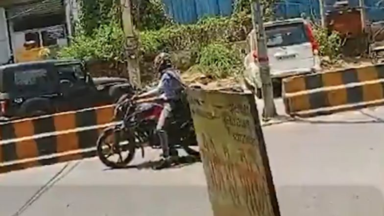 SUV vs SUV in Gurugram: Two SUVs Clash With Each Other on Busy Road, Road Rage Video Goes Viral