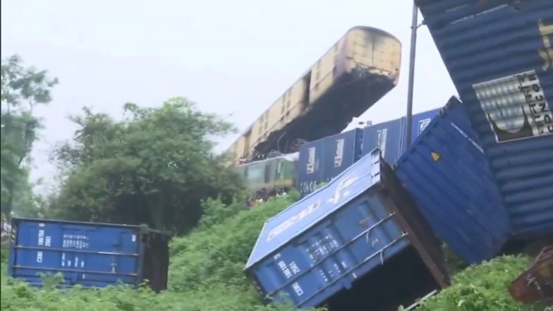 West Bengal Rail Accident: Several Trains Cancelled, Diverted After Kanchenjunga Express Train Mishap That Claimed Eight Lives; Check Details